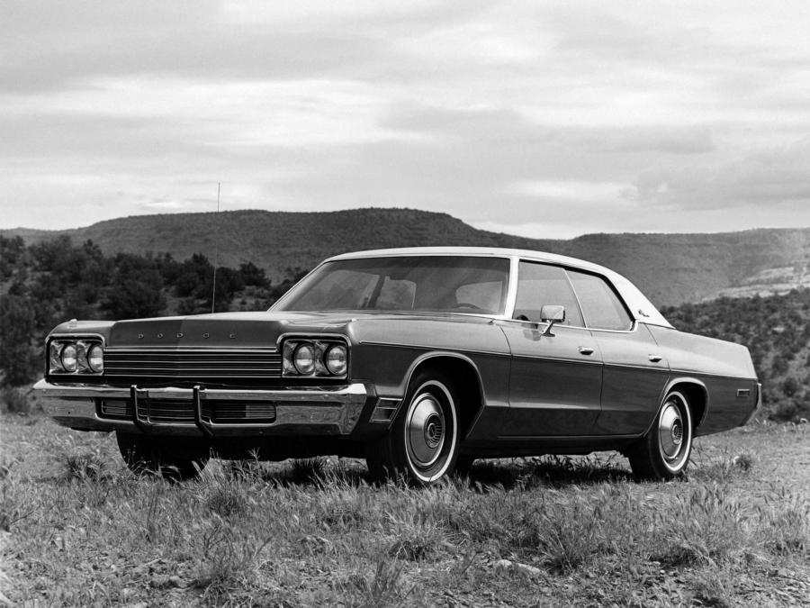  Dodge Monaco Brougham 4-Door Hardtop 1974 года  (фото 1 из 1)
